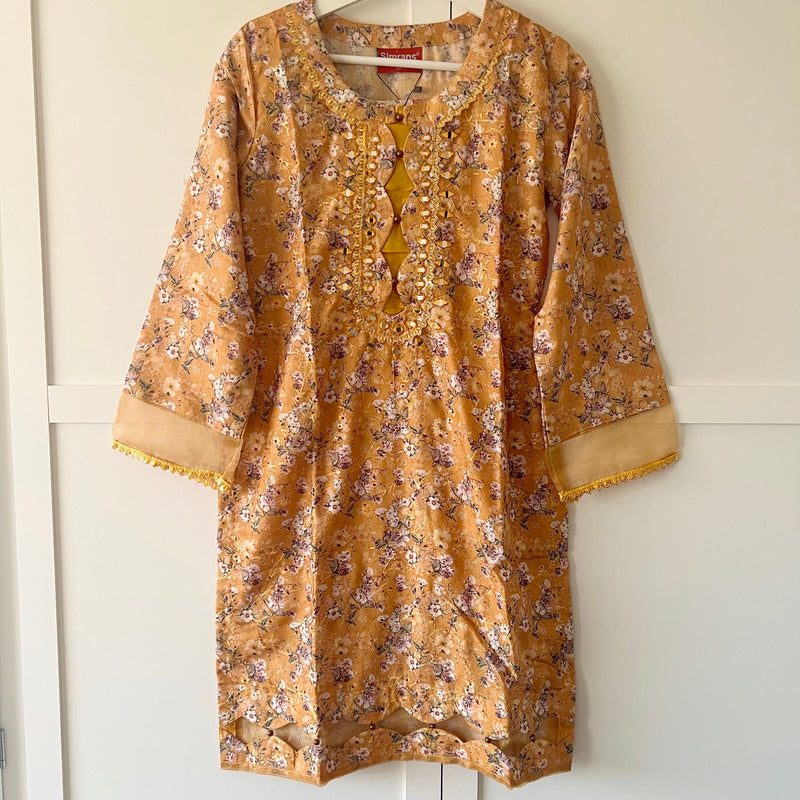 Simrans Mustard Mirror Embroidered Chikankari Kurta